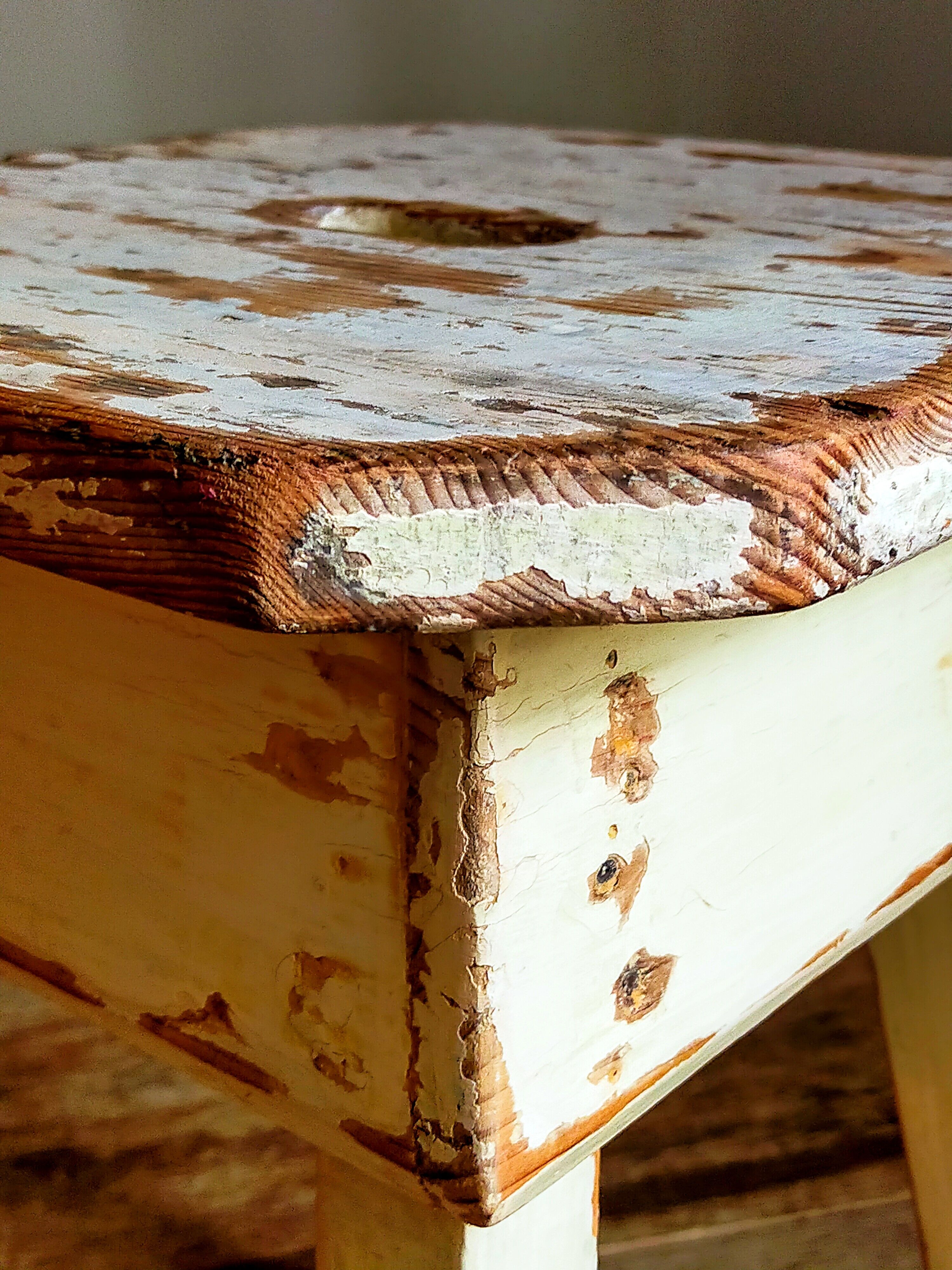 Workshop stool in antique patinated solid wood