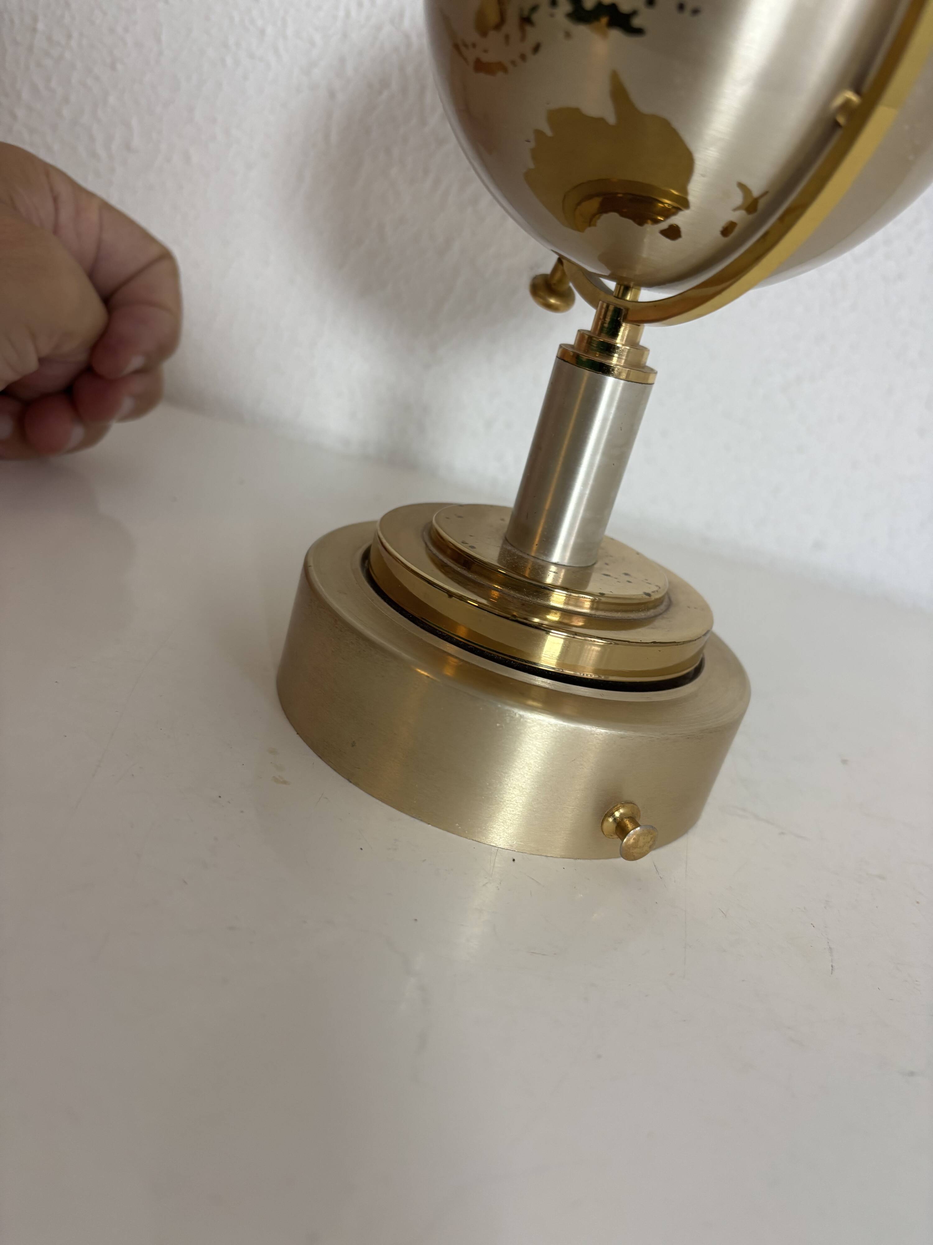 Porte-cigarettes vintage 1960 mappemonde distributeur - 20 x 10 cm