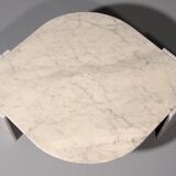 Table basse italienne en marbre en forme de larme, années 1980