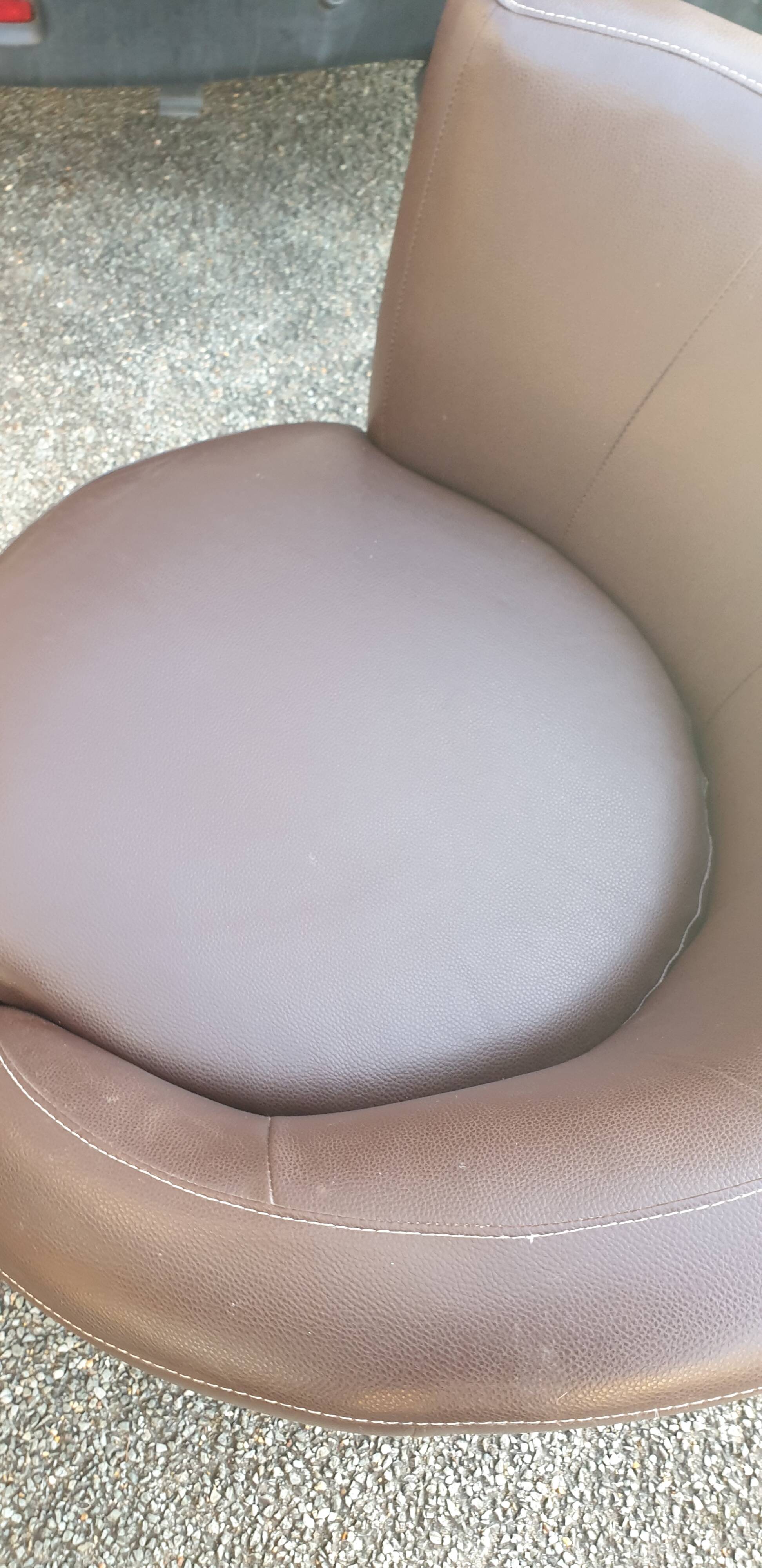 Rotating living room design armchair