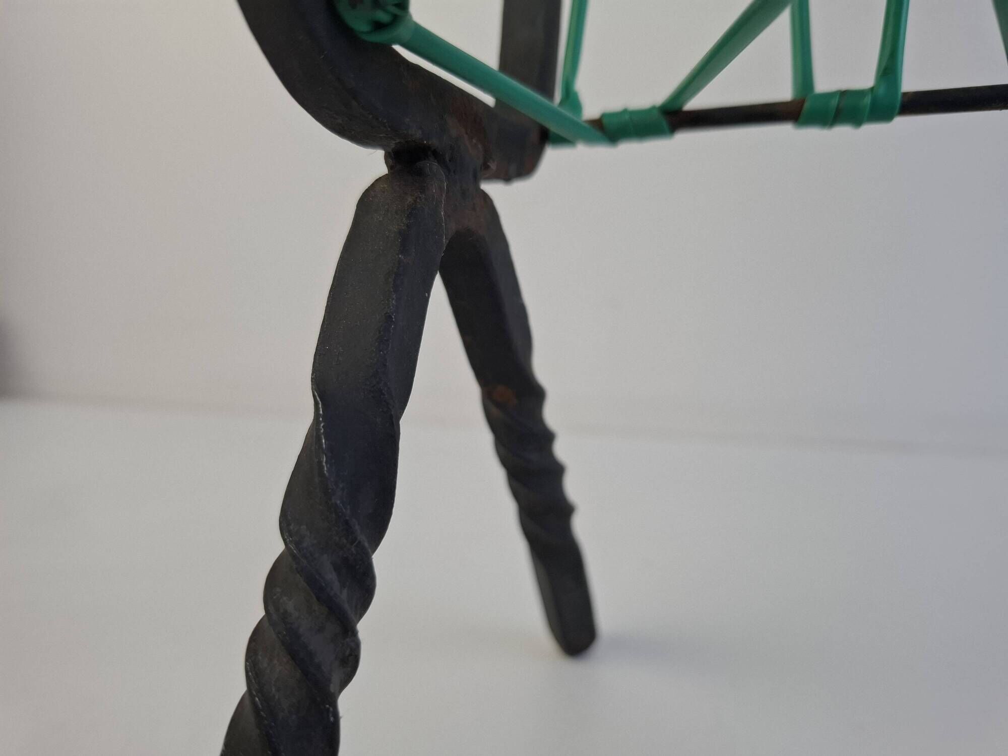1960 Czechoslovakian Mid-Century Magazine Rack with Green Wire