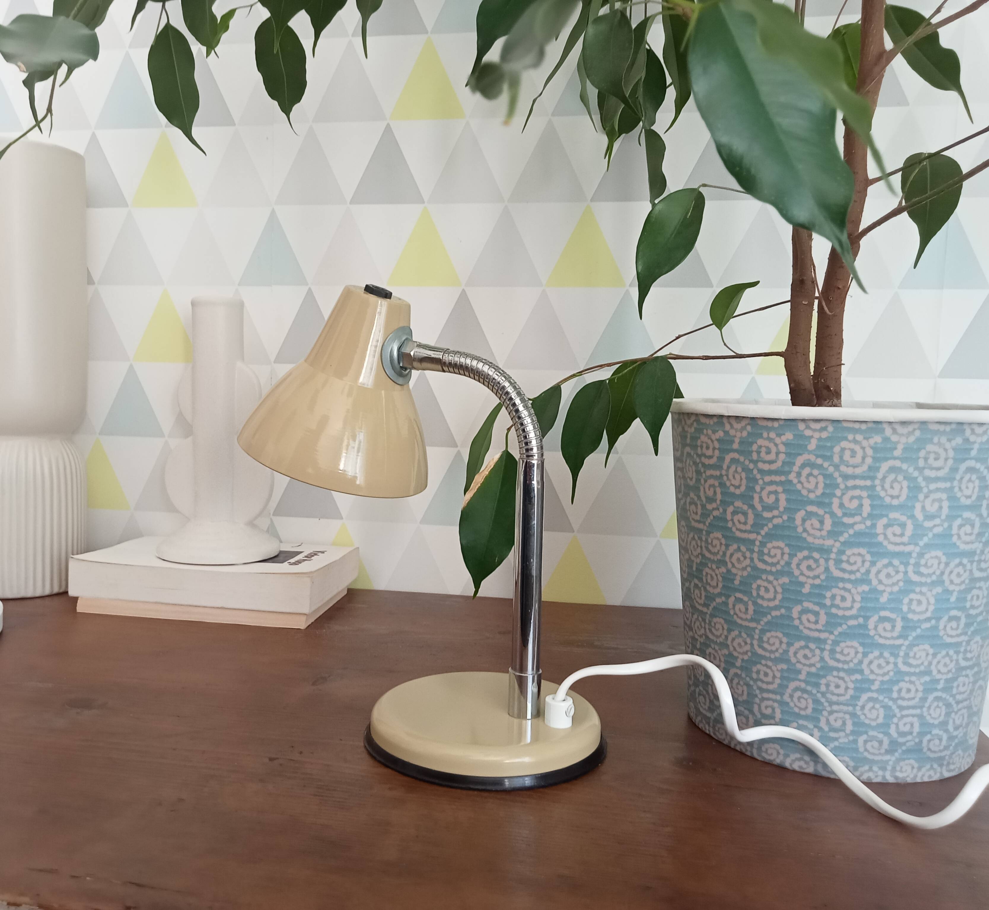 New vintage desk lamp from the 70s