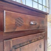 Meuble de rangement confiturier art populaire savoyard 1950