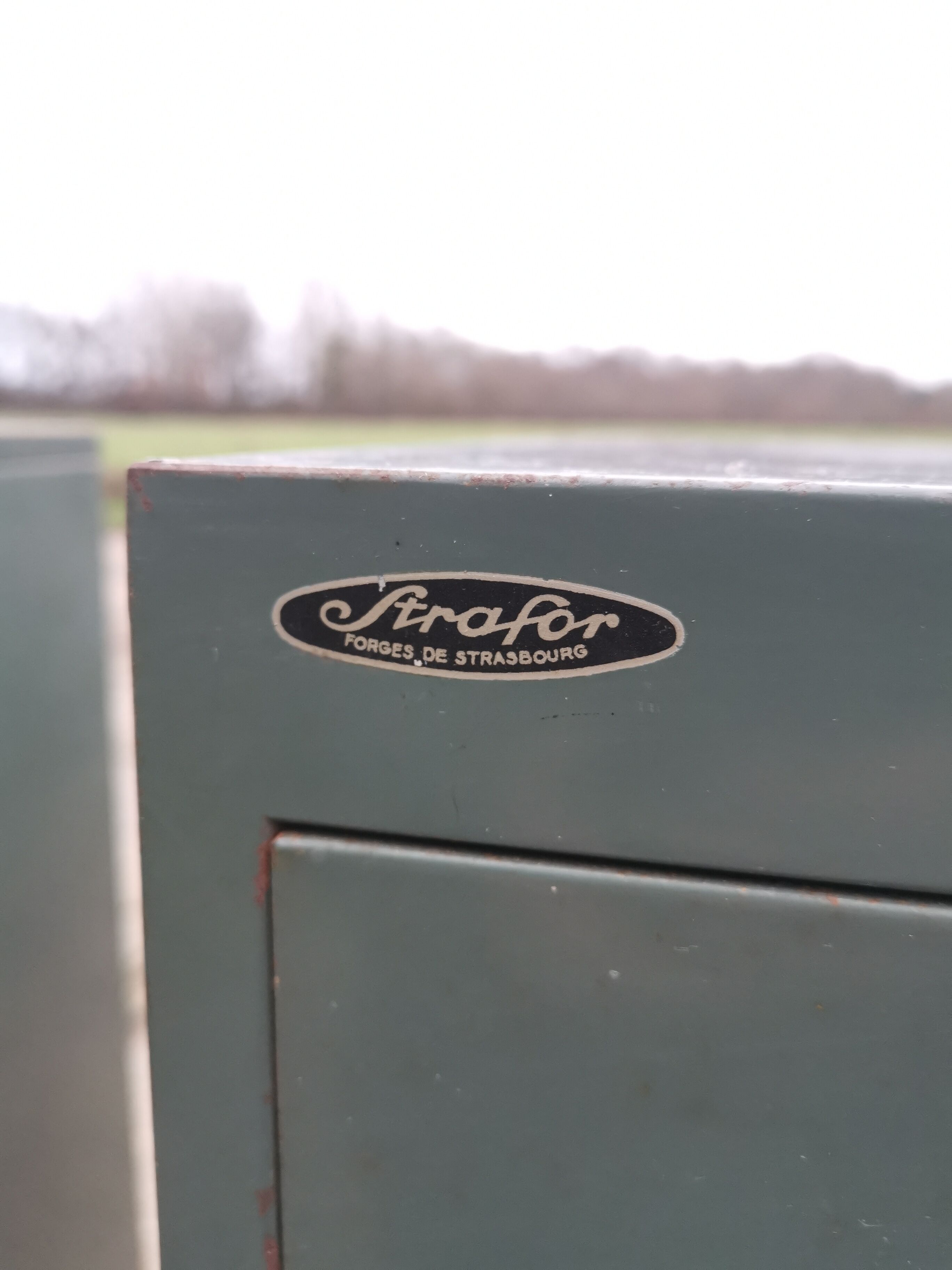 Strafor industrial binder pair