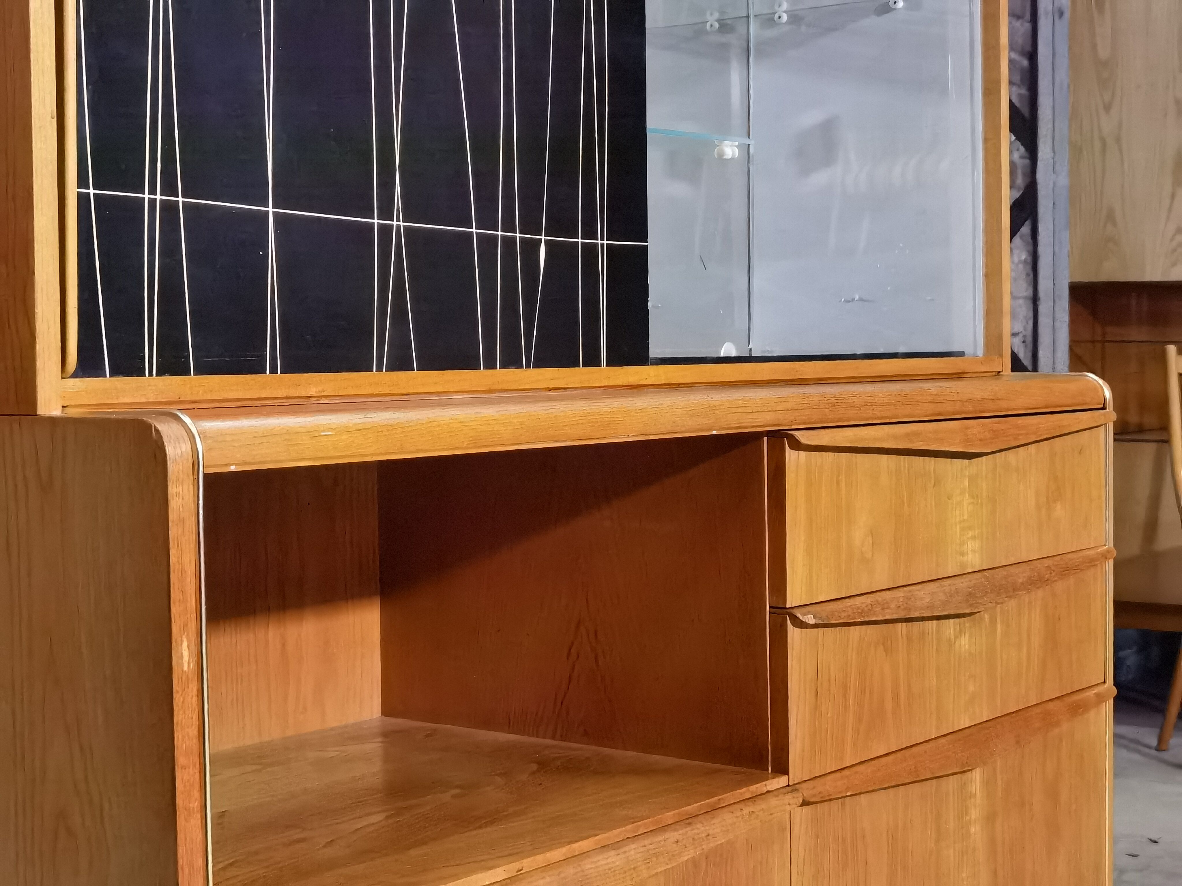 Buffet U372/386 by B Landsman and H Nepožitek for Jitona Soběslav