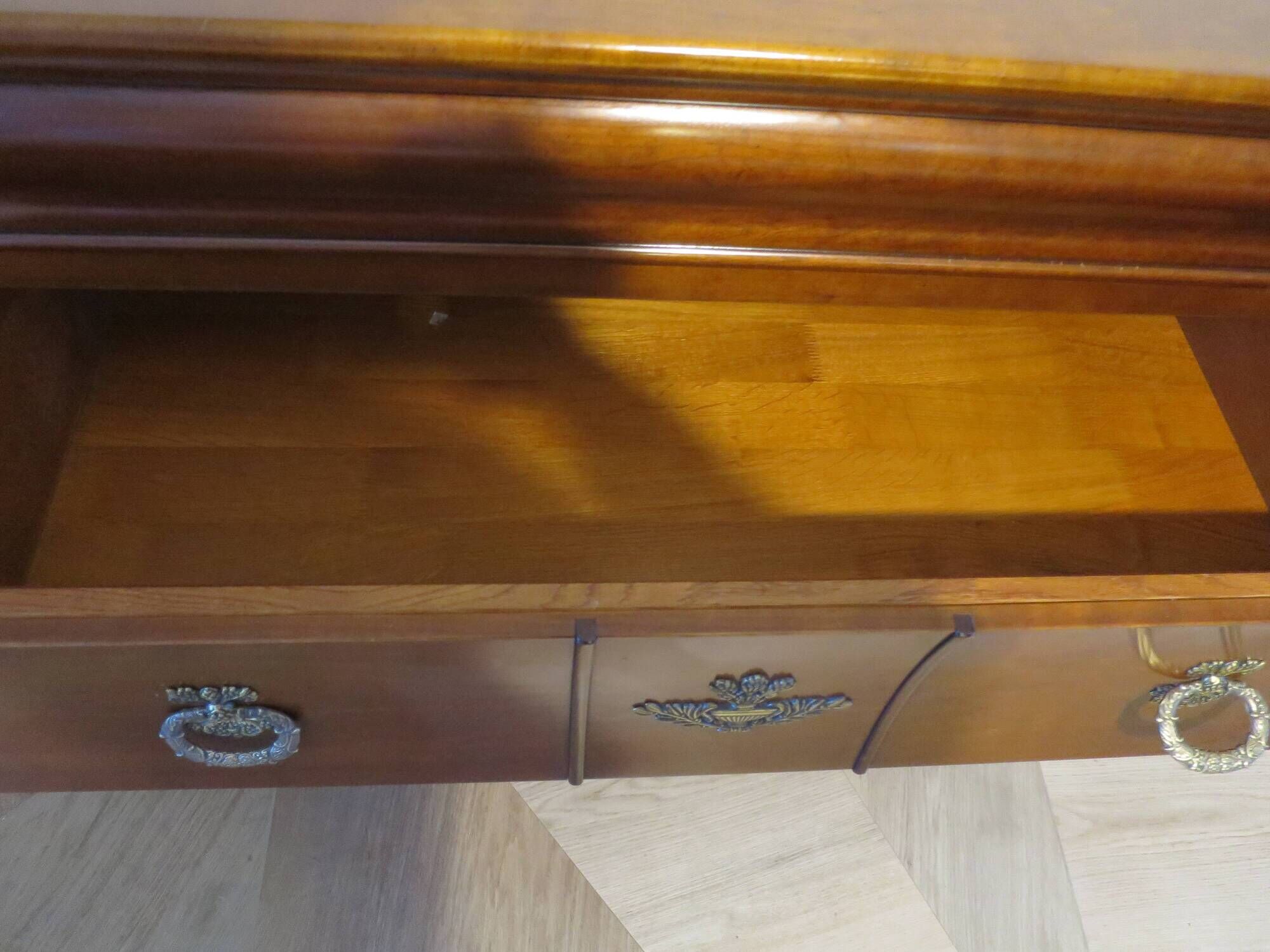 Rare - Pretty English chest of drawers - 3 drawers - solid wood "tomb" chest of drawers - Sourisseau cabinetmaker