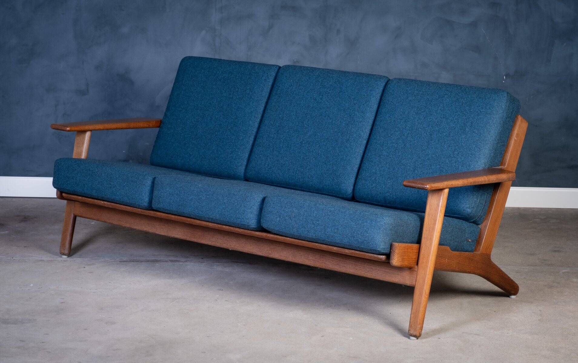Canapé GE290 Trois Places en Chêne par Hans J. Wegner pour Getama, 1960s