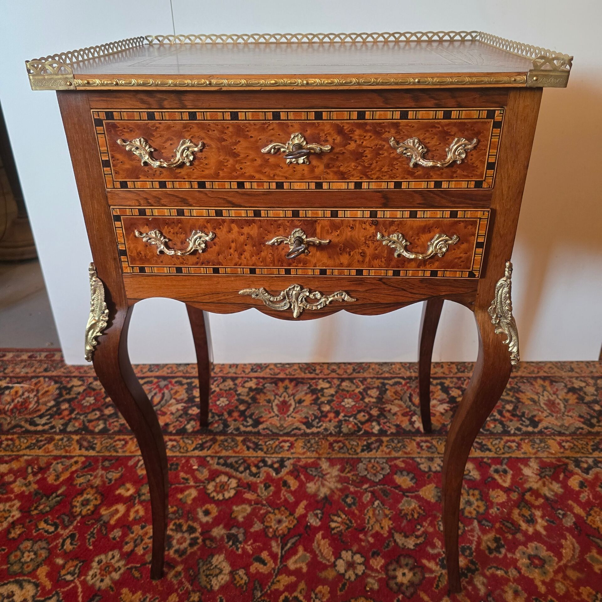 Table de salon style transition