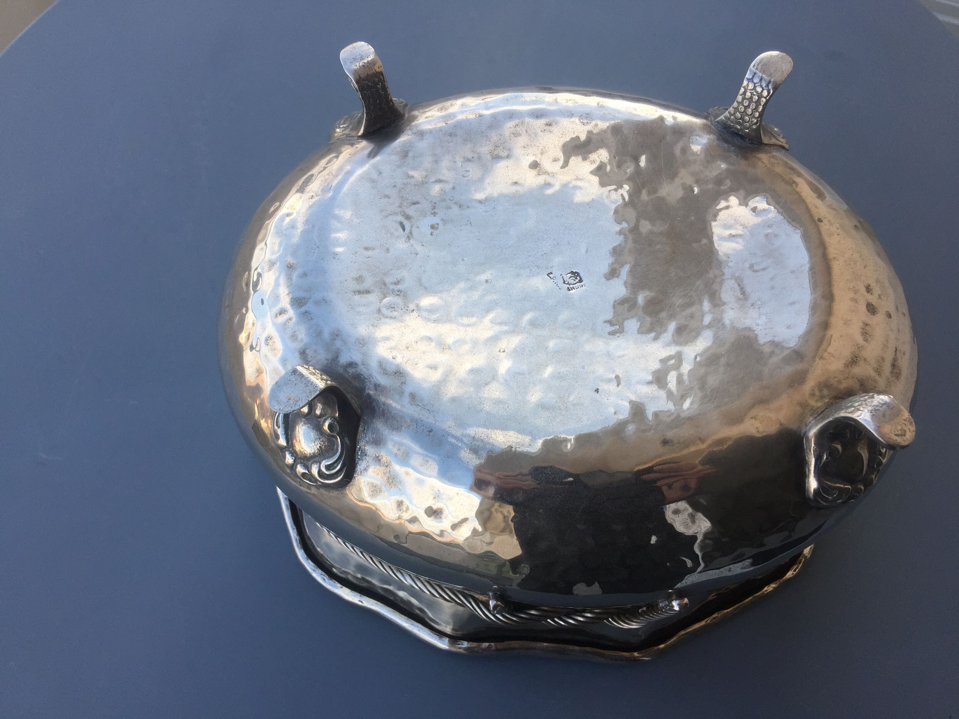 Cache silver metal jar