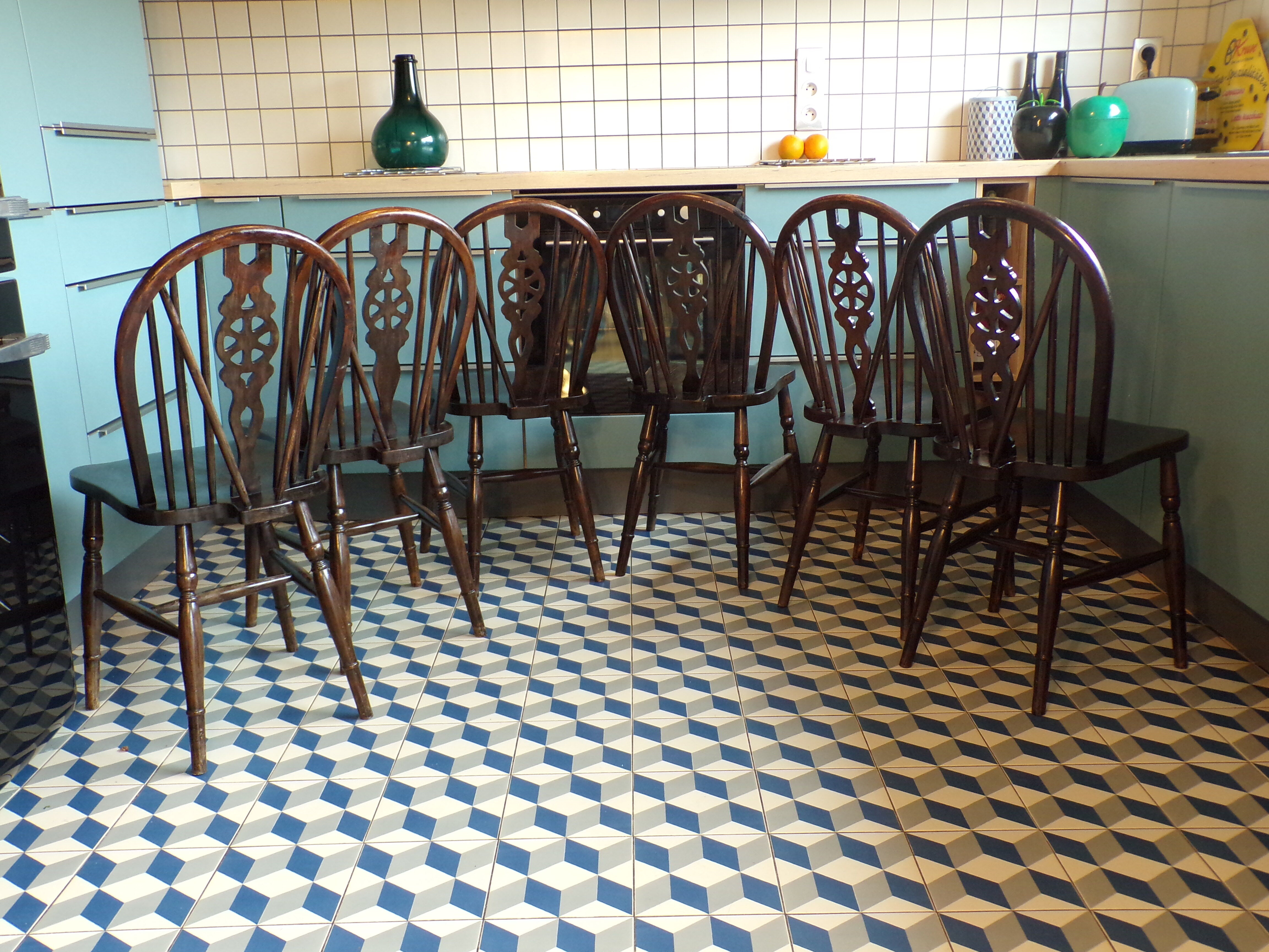 Suite 6 chairs Windsor 1960