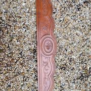 Fronton en bois sculpté vers 1800
