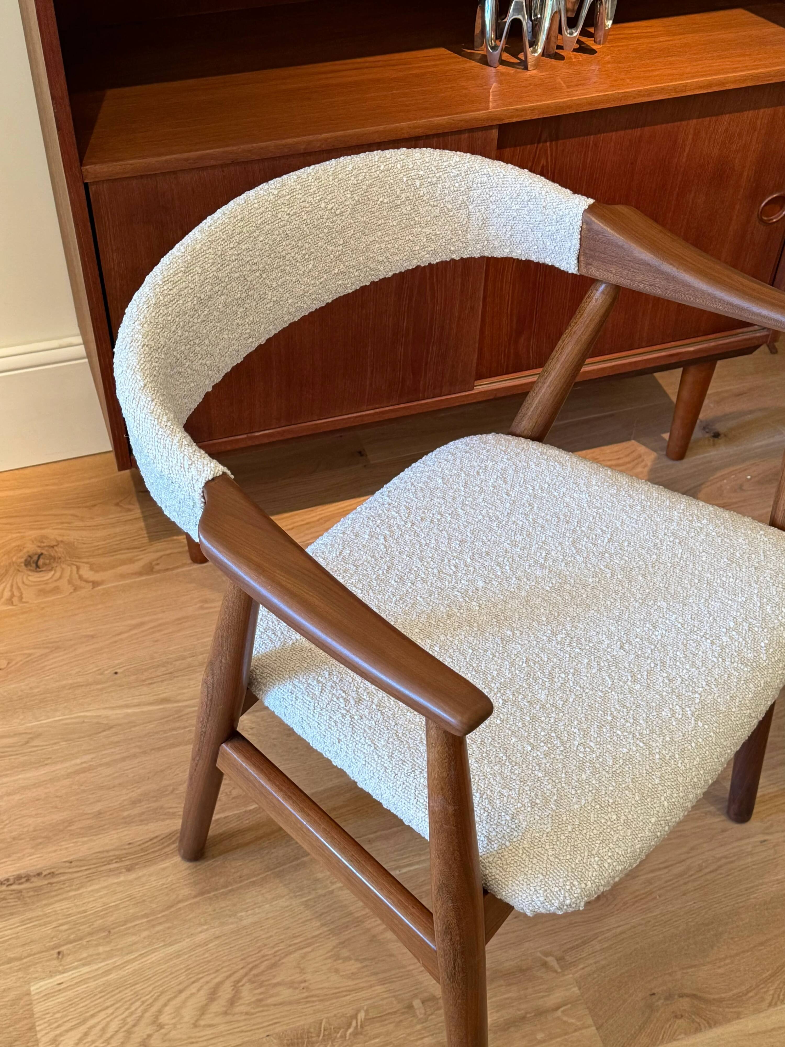 Dining chair model 213 by Thomas Harlev