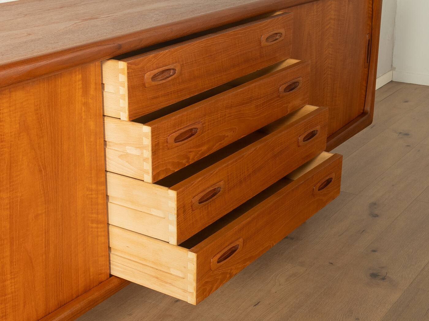 Buffet des années 1960, H.P. Hansen