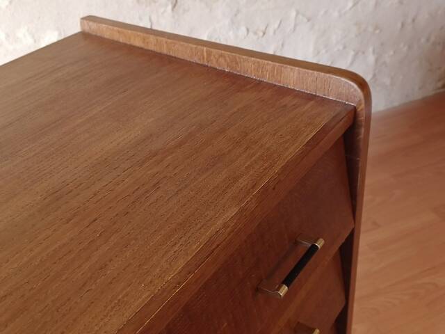 Vintage slanted commode with tapered legs from the 1960s in golden oak.