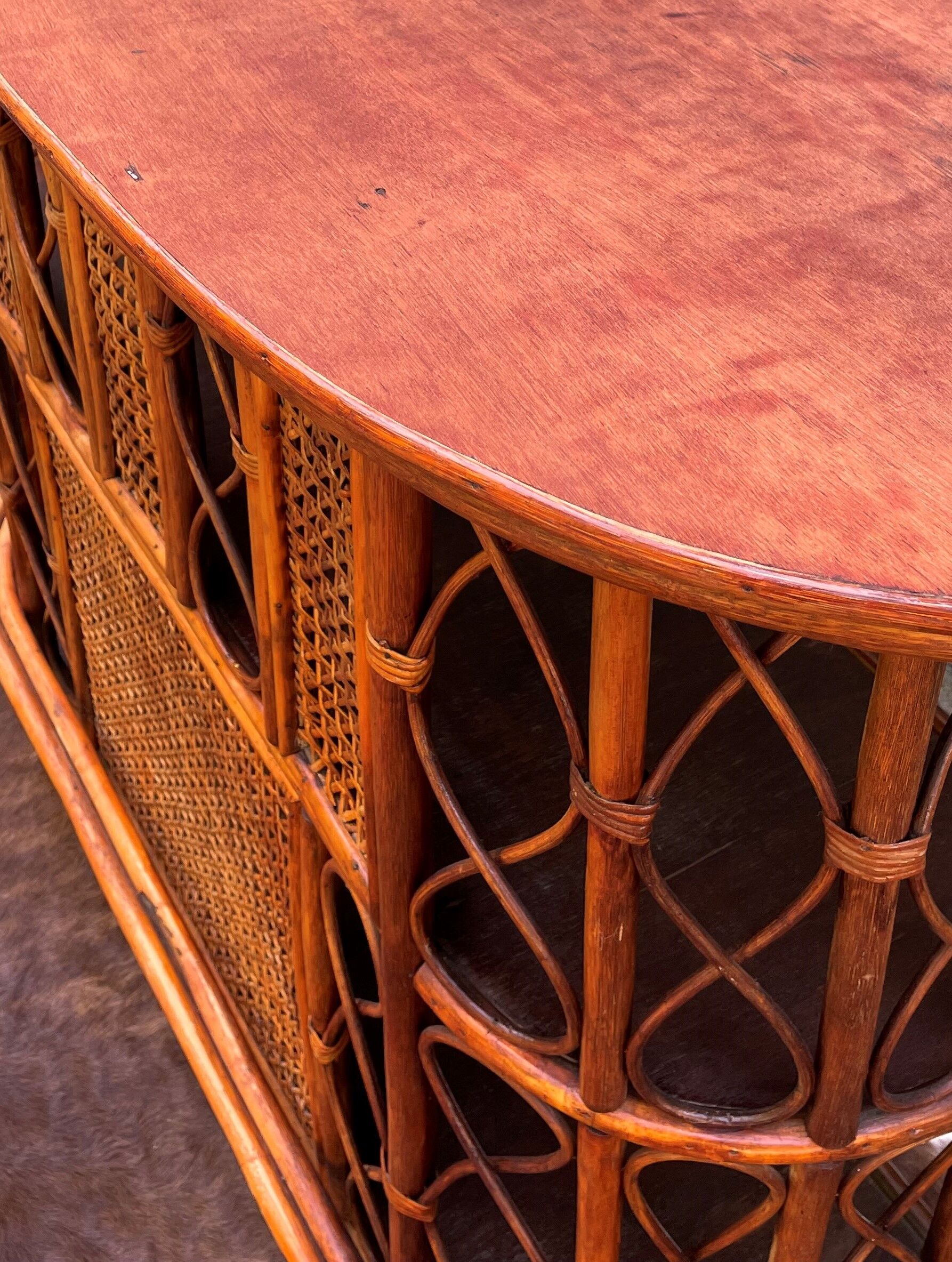 Vintage rattan bar