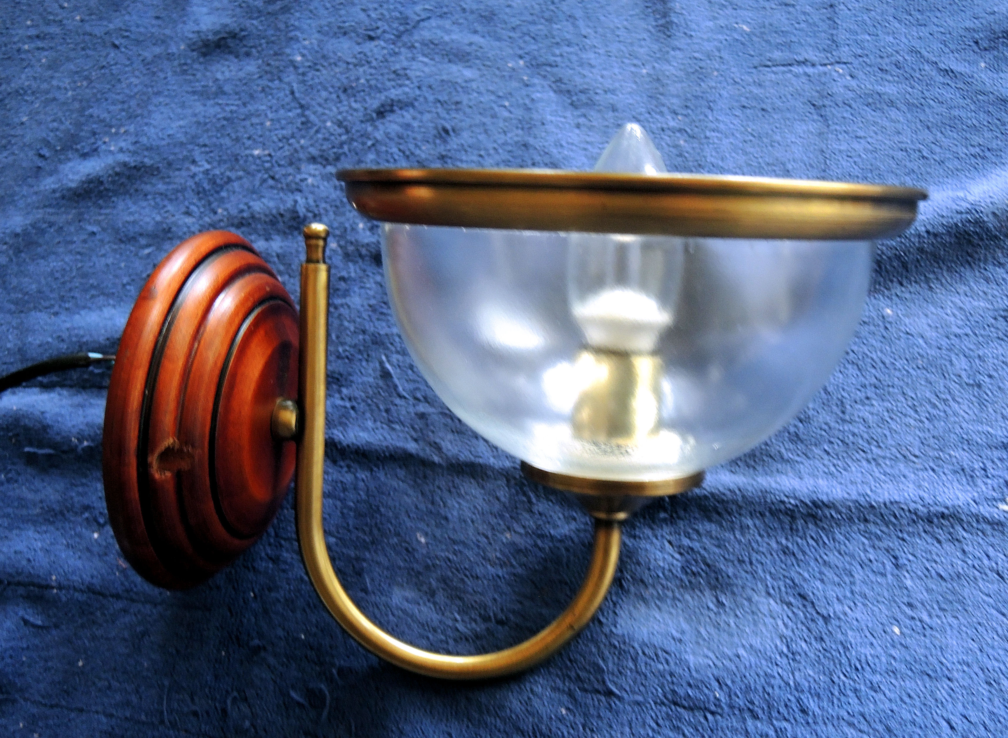 Glass sconce brass gold