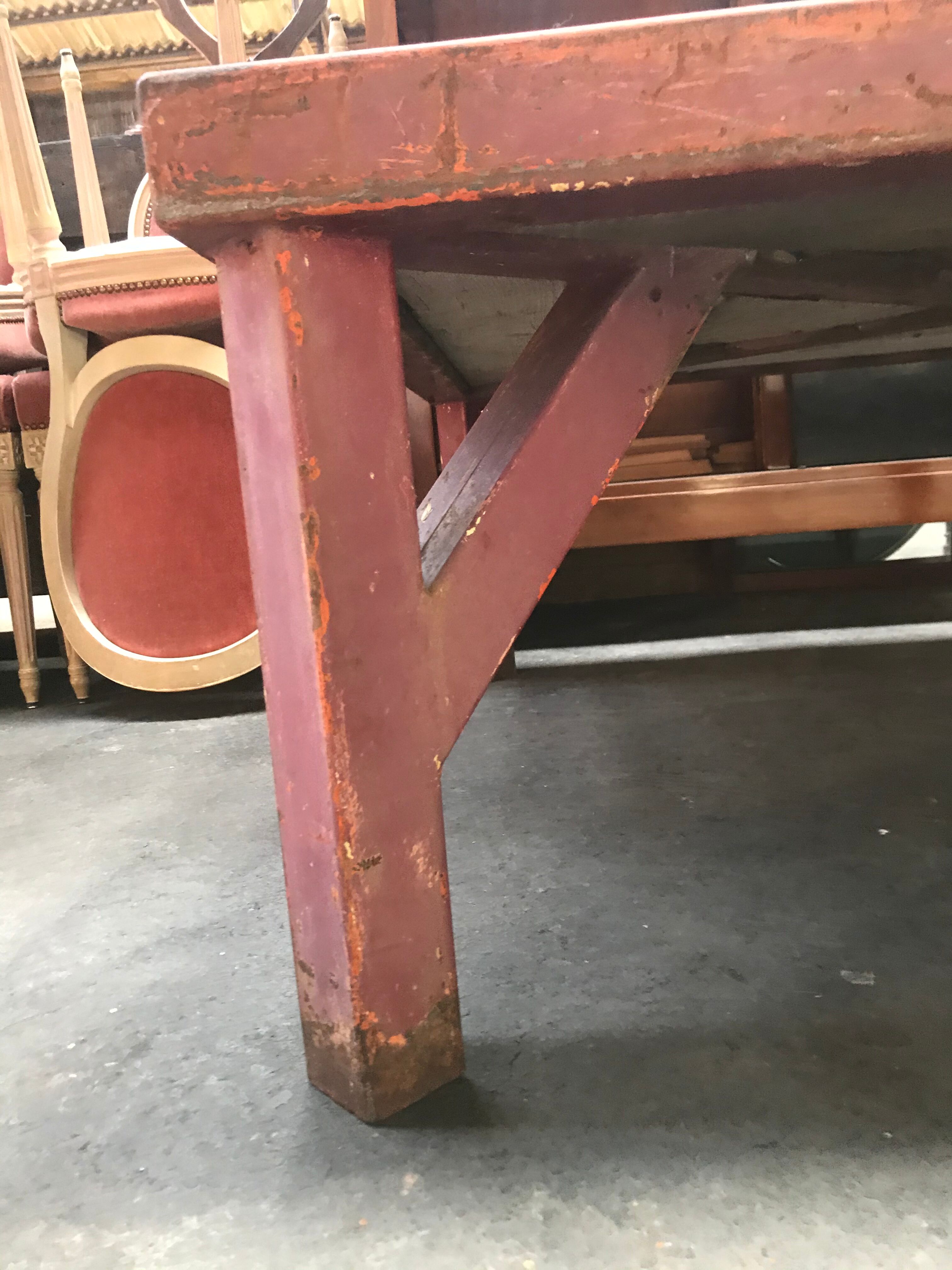 Industrial outdoor coffee table made of iron and wood