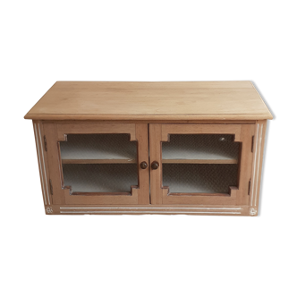 Meuble en bois brut