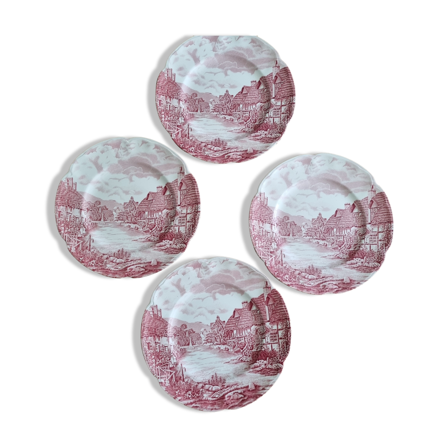 Flat plates in vintage English porcelain