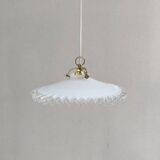 Notched opaline suspension