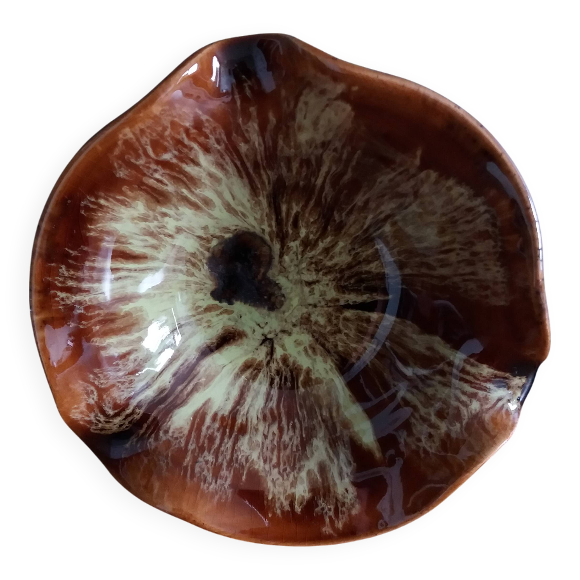 Handcrafted ceramic ashtray from the Basque Country, Béarn, 1970s