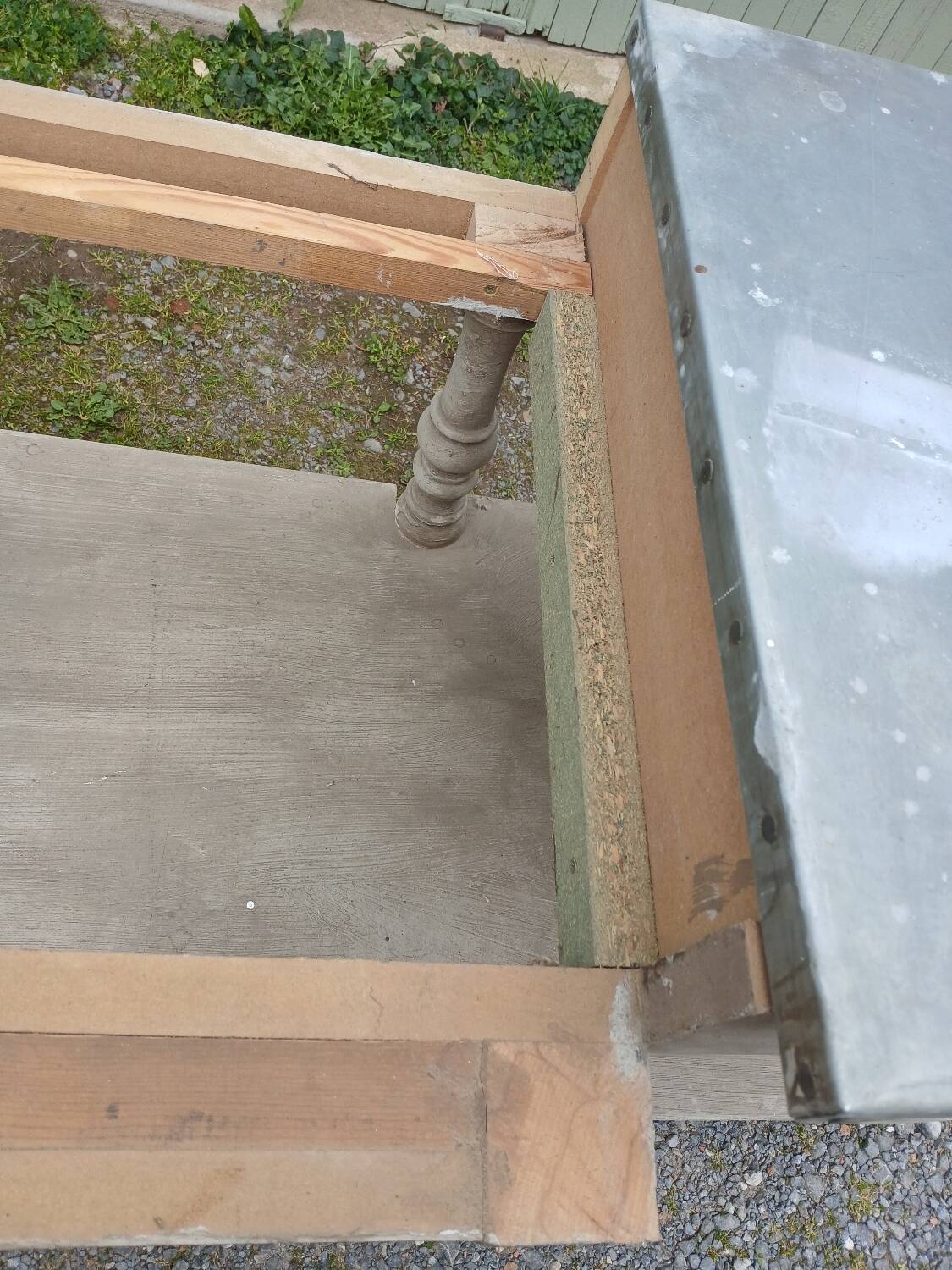 Grand meuble style drapier en bois et zinc