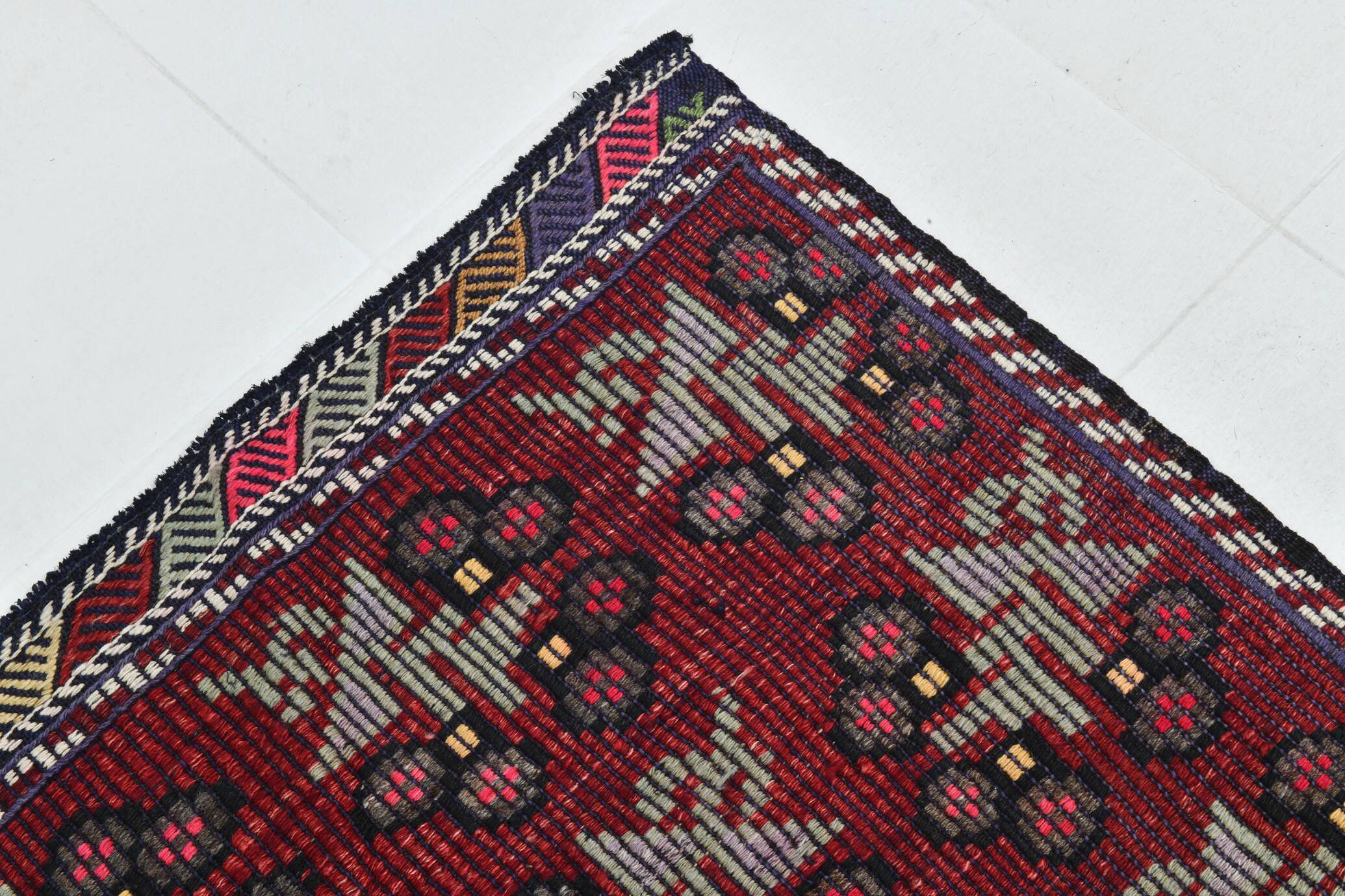 Neutral Wool Turkish Red Kilim Rug, 218x311 Cm