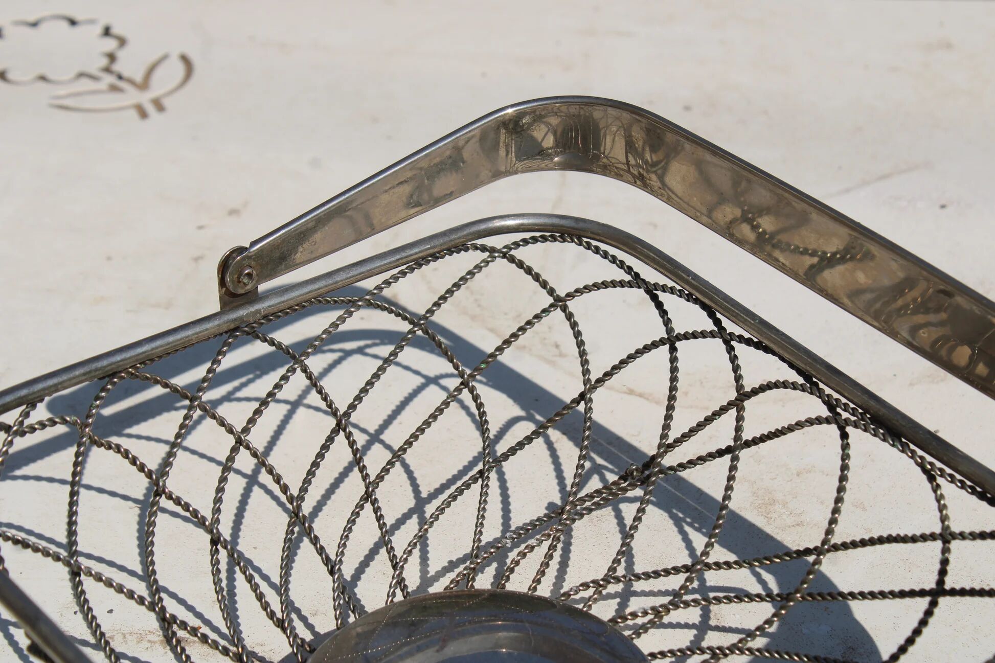 Vintage silver twisted metal basket – Foldable handle