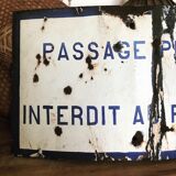 Private passage plate