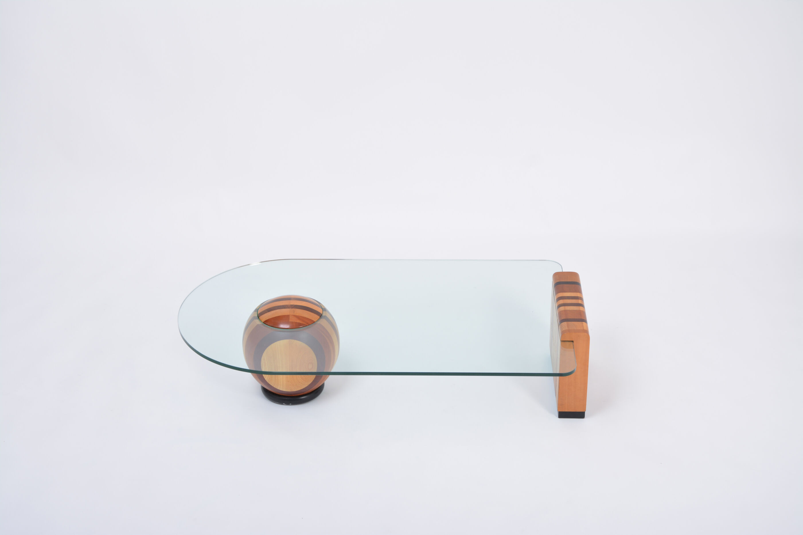 1970s italian coffee table by Massimo and Lella Vignelli for Casigliani