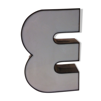 Old sign letter