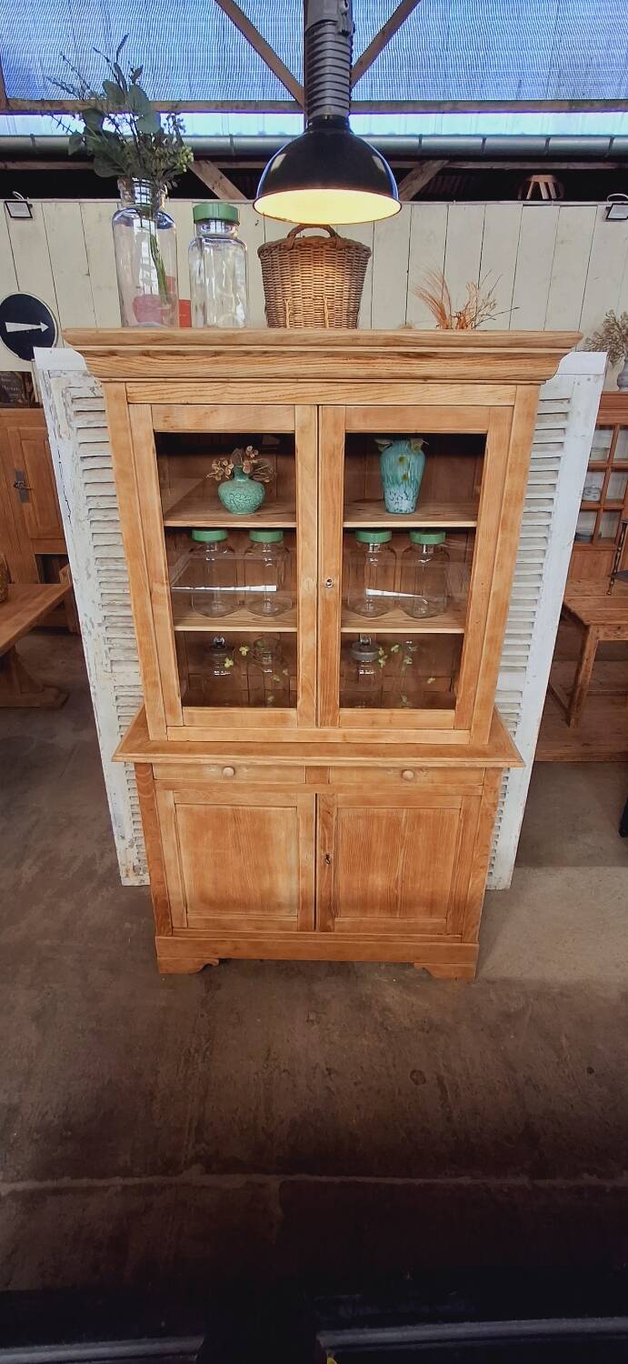 Two-piece glass-fronted buffet