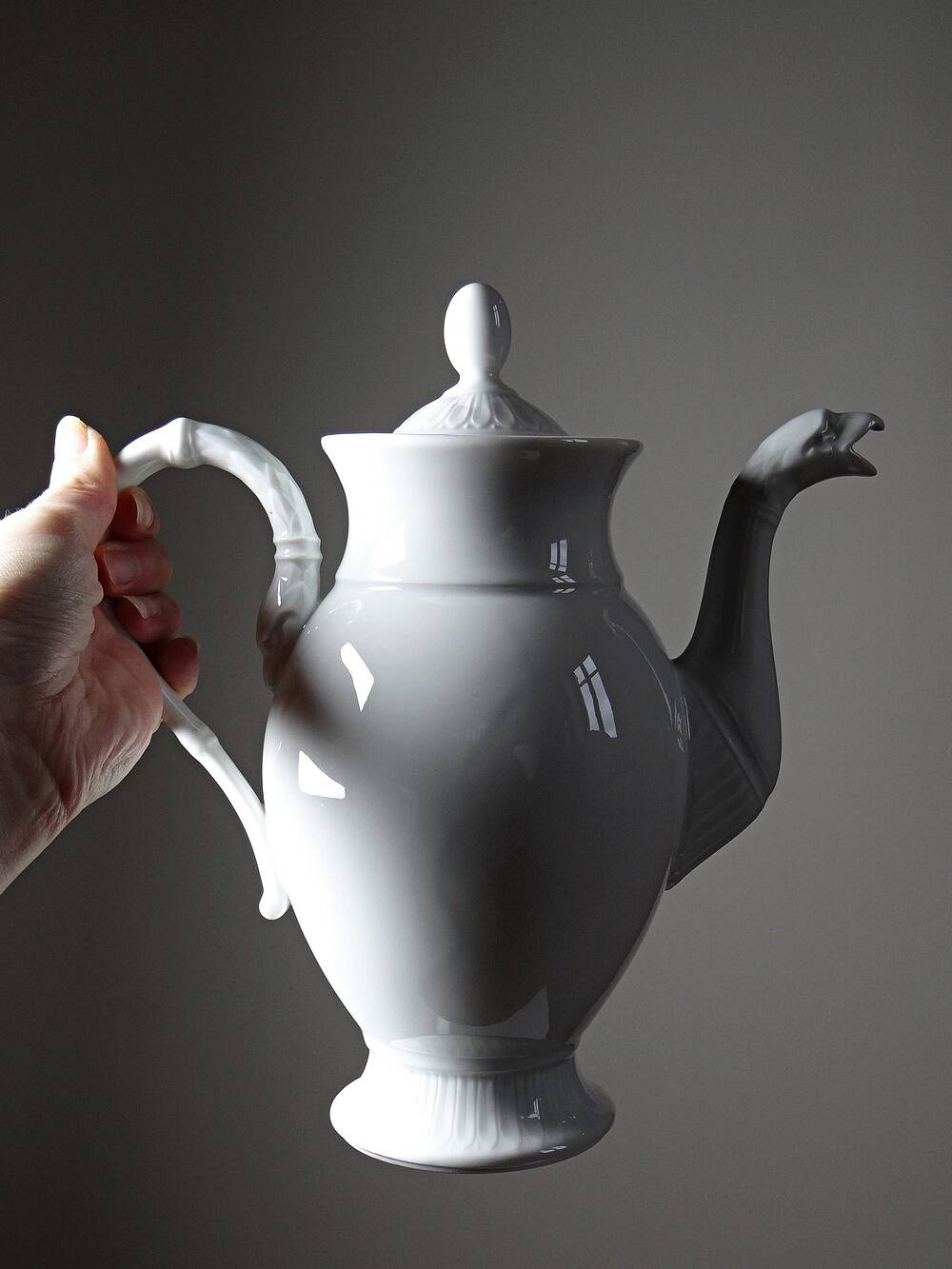 "Eagle" teapot, very fine white porcelain from Limoges by Raynaud, 1970s