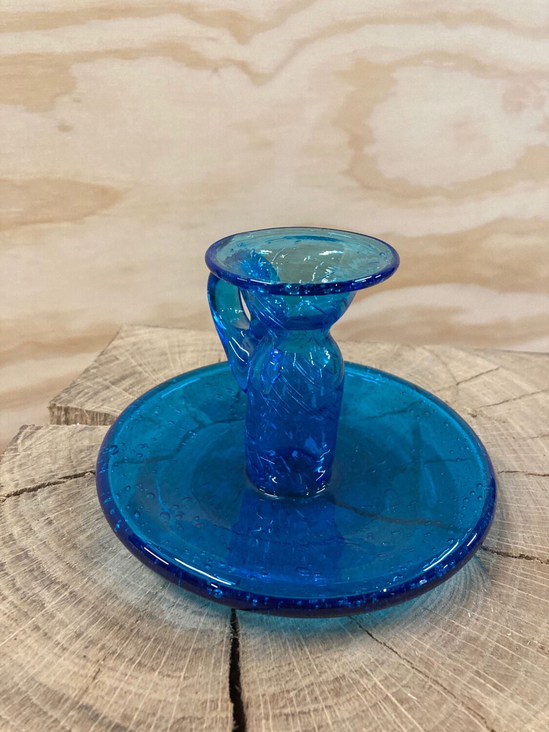 Bougeoir en verre soufflé bleu style Biot