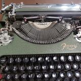 M.j. rooy portable typewriter - made in france 50s