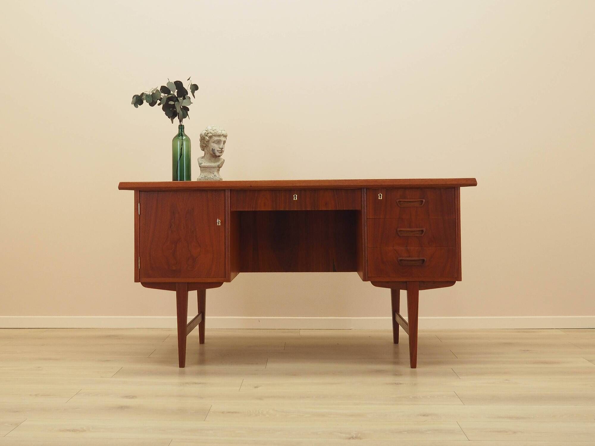 Teak desk, Danish design, 1970s, made in Denmark