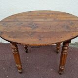 Country table with shutters