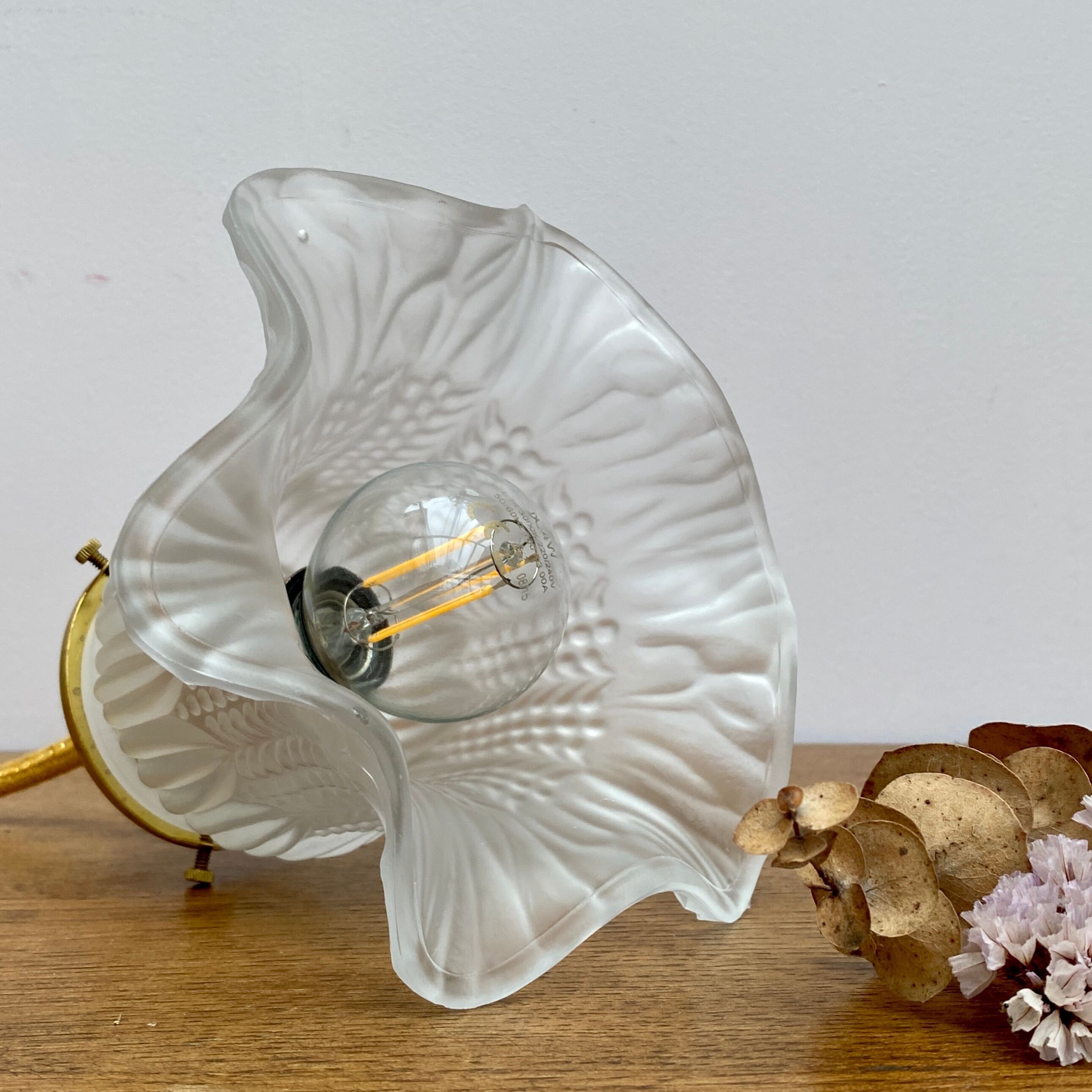 Vintage tulip walker in frosted glass