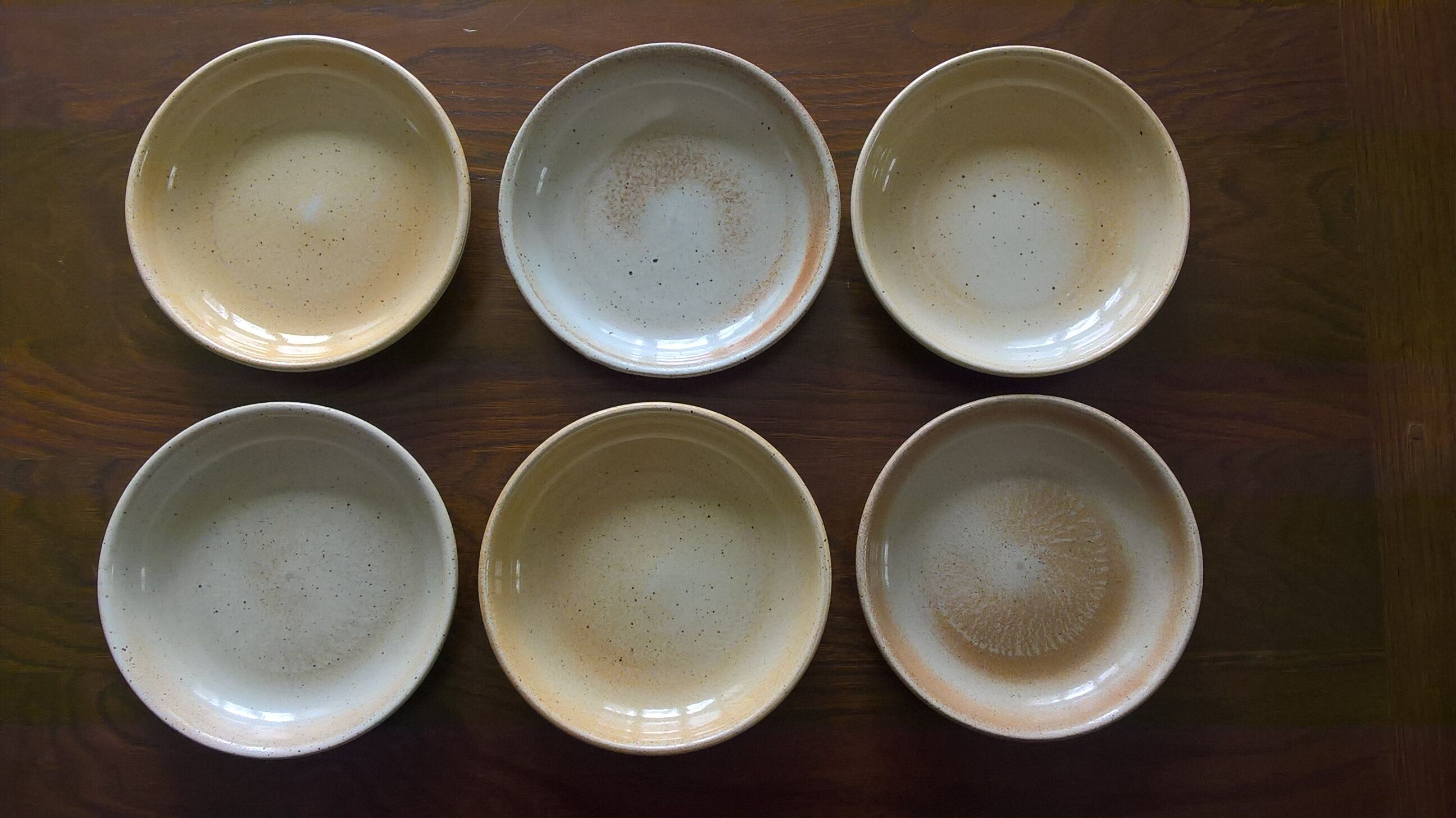 Six hollow plates Sandstone du Marais