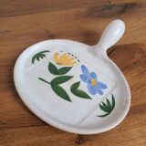 Ceramic pottery from the marsh with floral pattern
