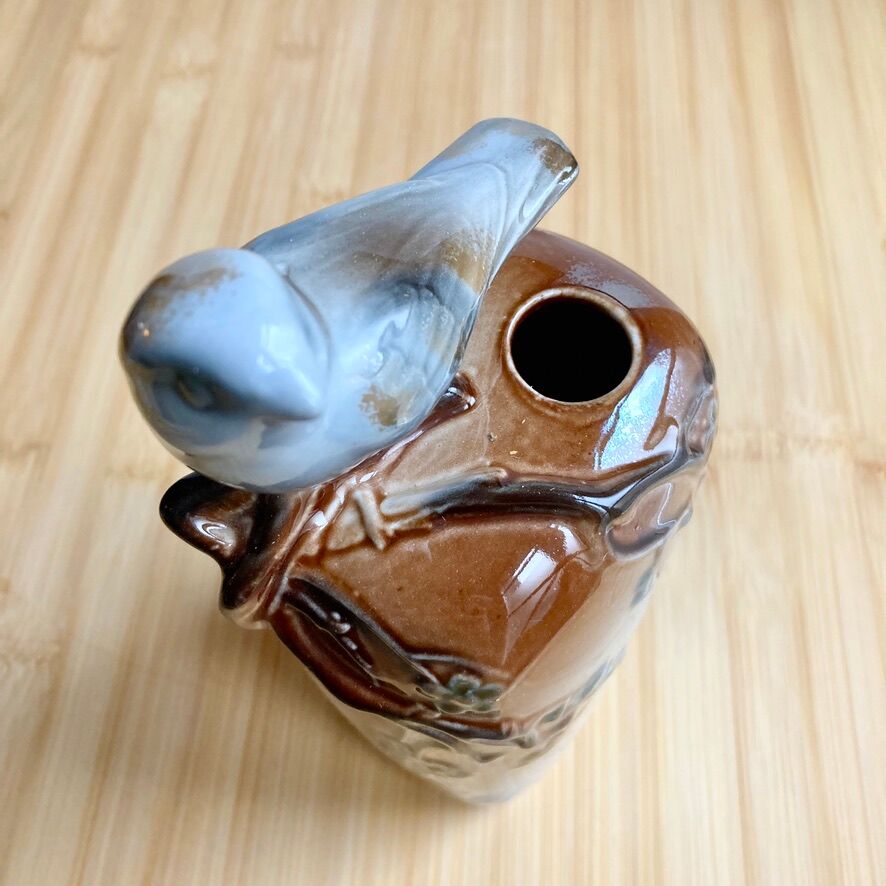 Vintage vase type "slip"