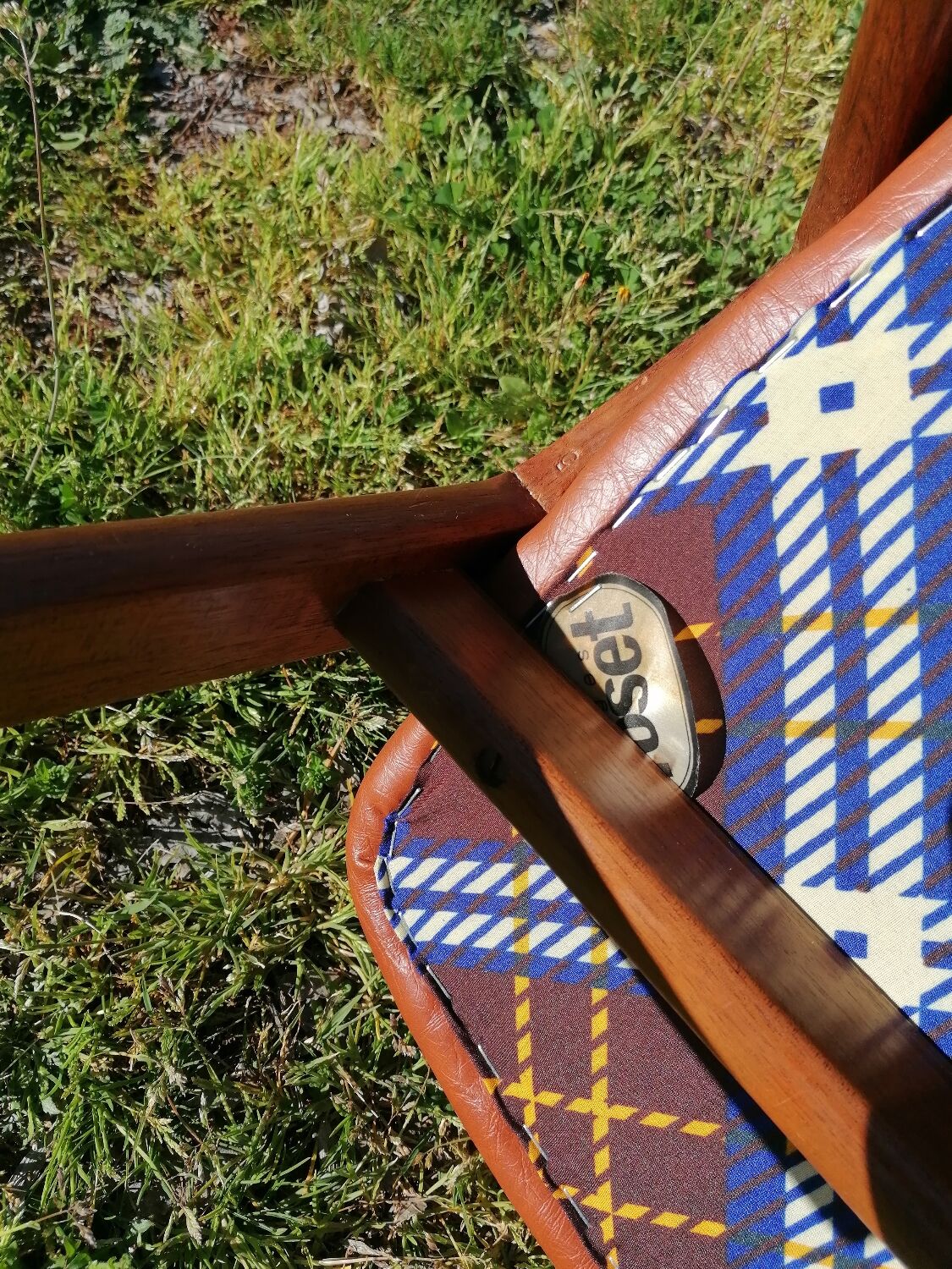 Pair of shell armchairs n°634 by Michel Ducaroy for Roset SNA