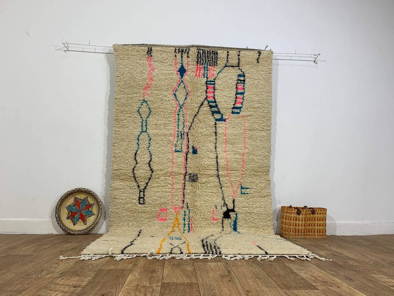 Handmade Moroccan Berber rug 260 x 150 cm