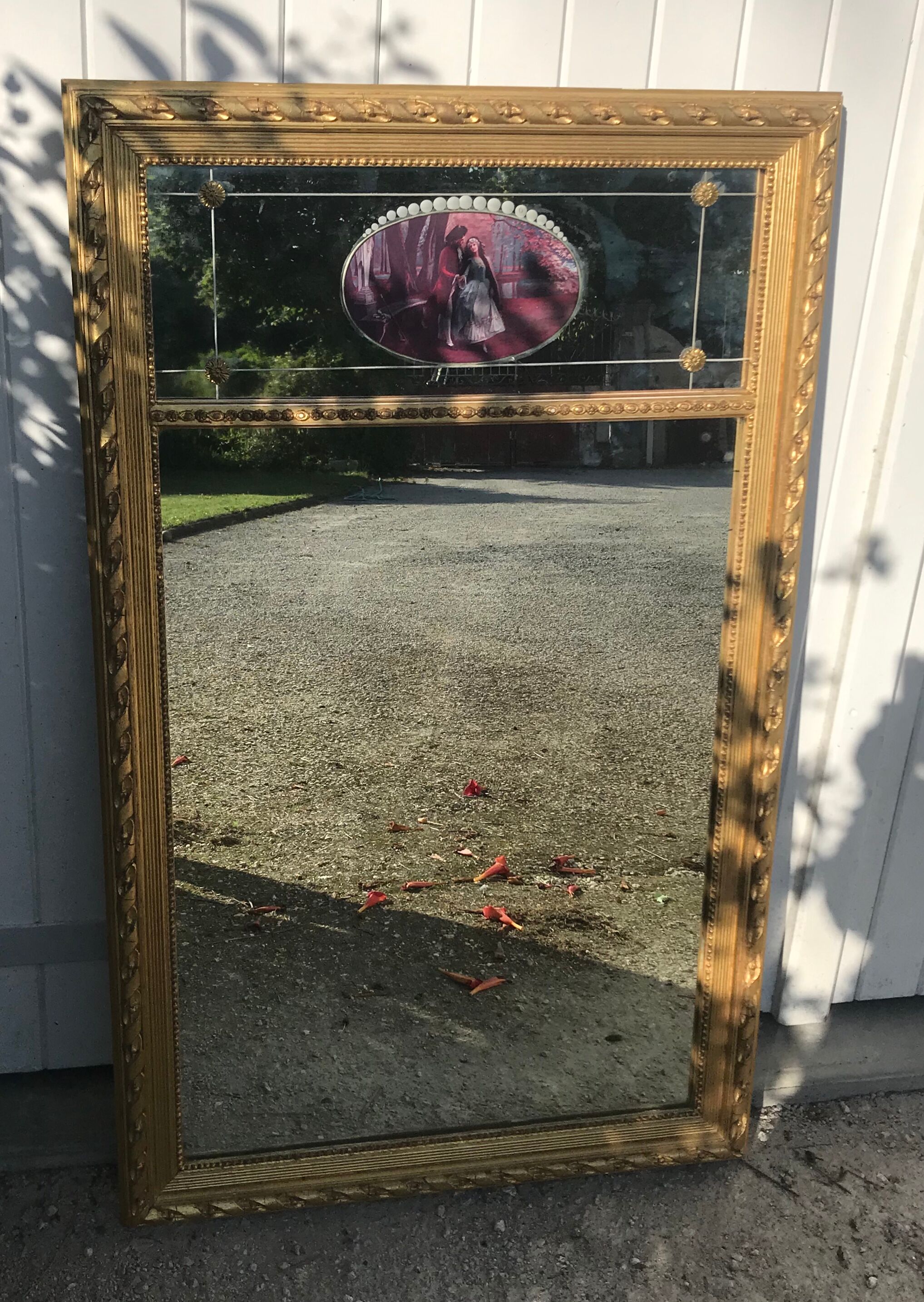 Trumeau with ice medallion framed wood golden patina 69x113cm