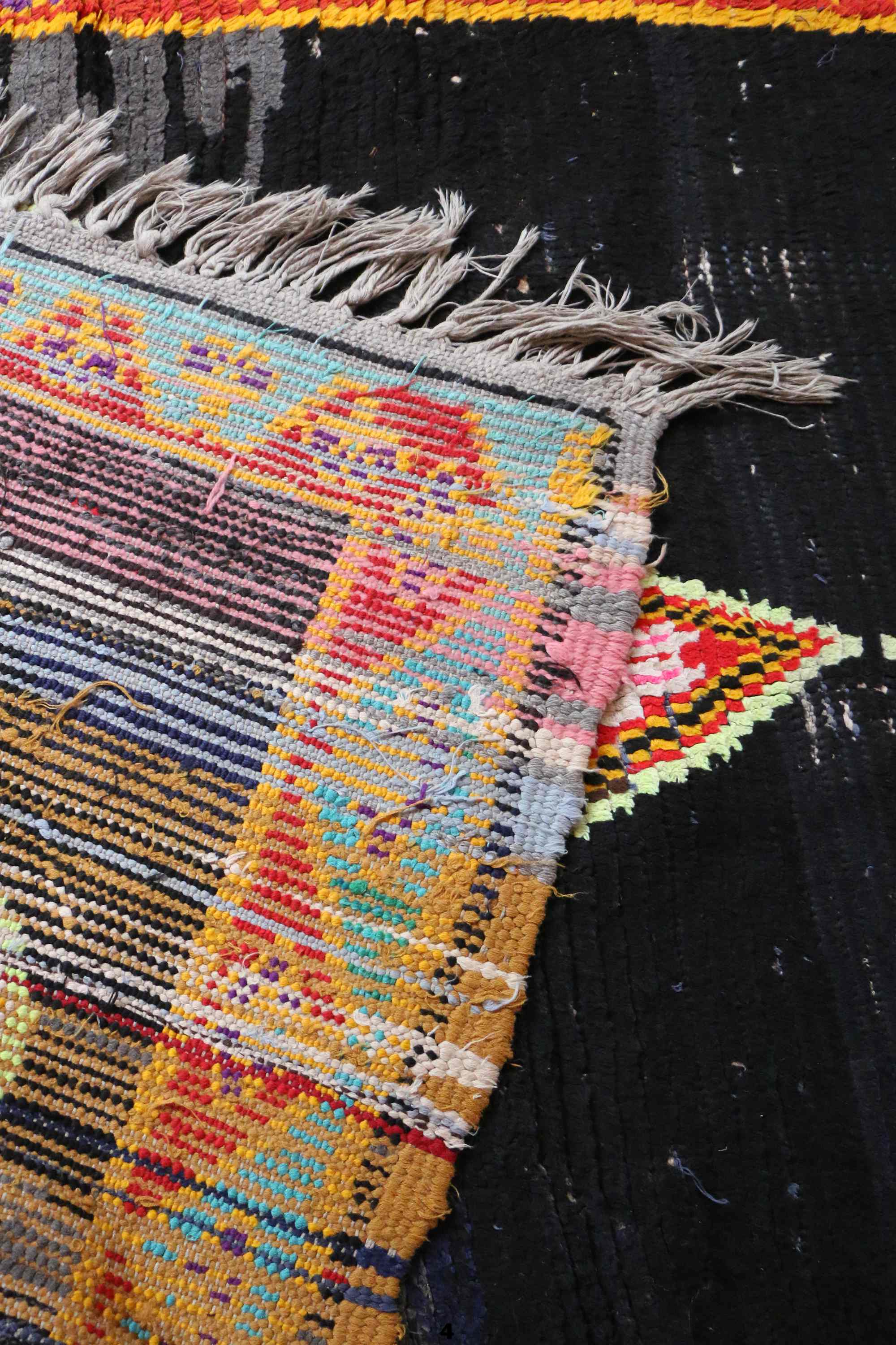 Moroccan carpet - 98 x 243 cm