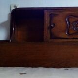 Headboard and bed