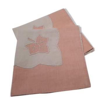 Set of two embroidered tea napkins.