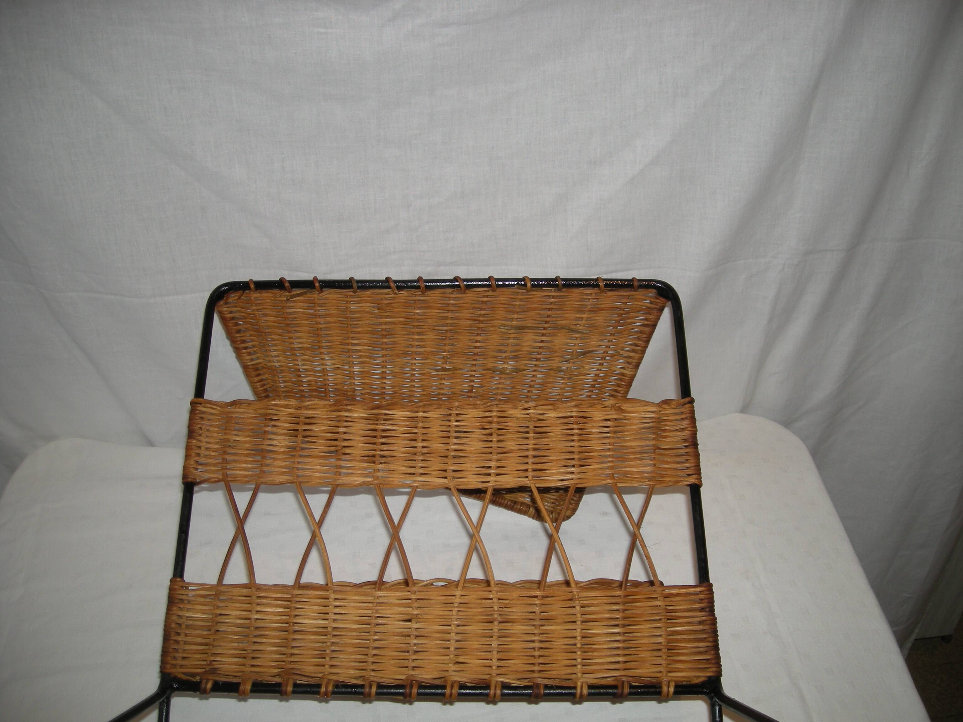 Magazine holder and tablet from the 50s