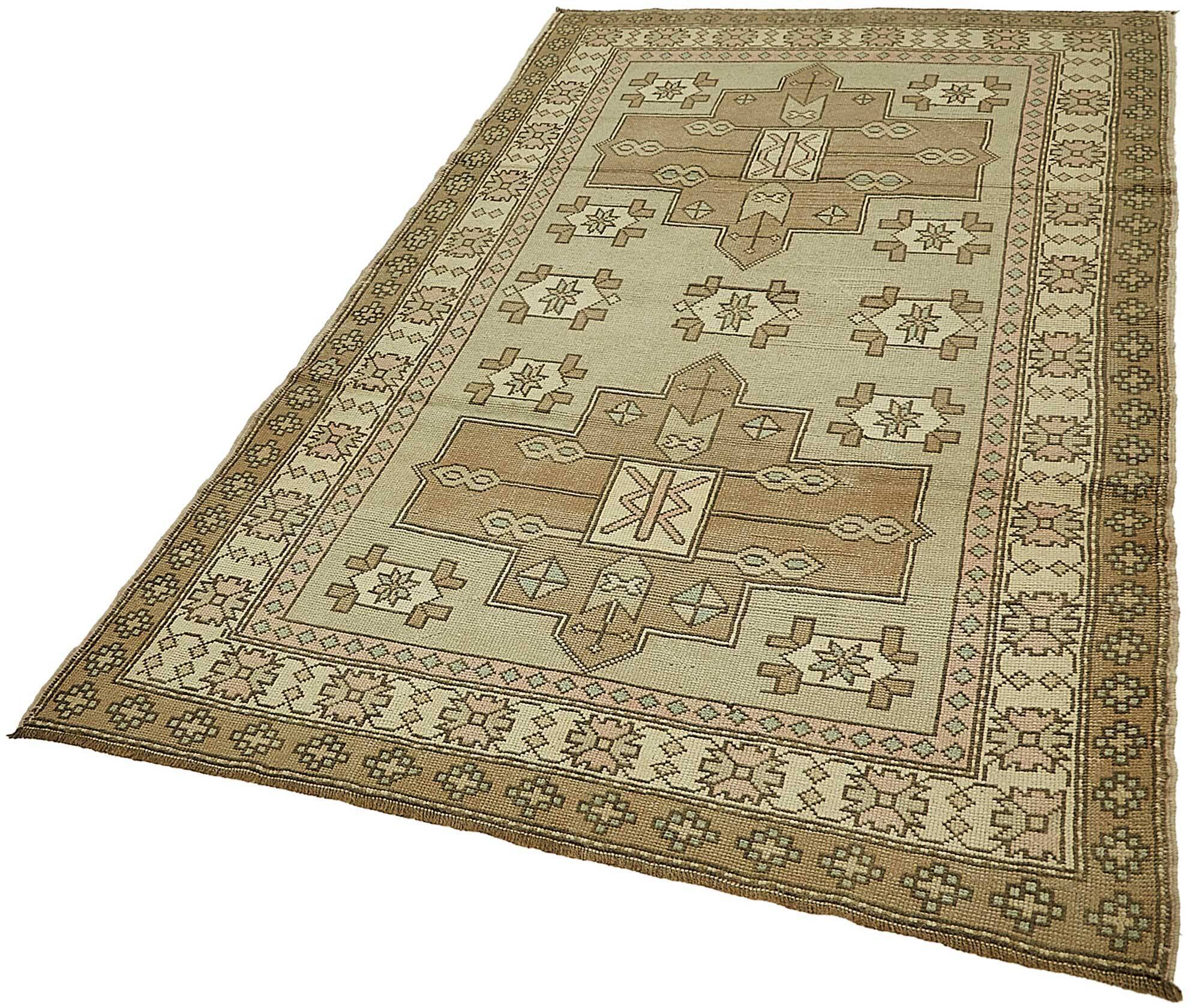 Turkish Vintage Anatolian Rug 134 cm x 237 cm