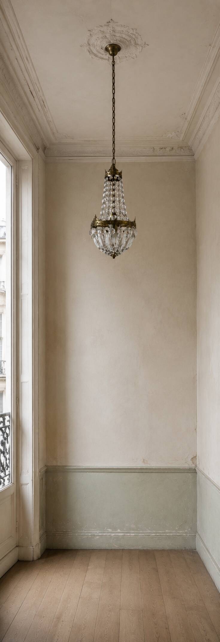 Petit lustre montgolfière à pampilles en cristal, style Napoléon III -